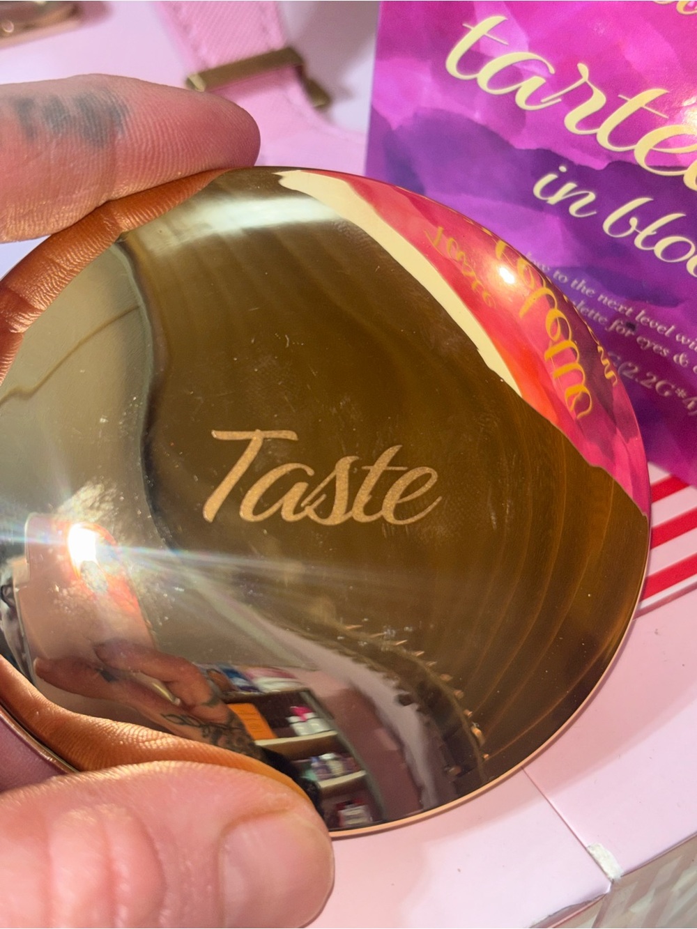Taste Tartelette in Bloom Highlighting Eye & Cheek Palette - Picture 4 of 5